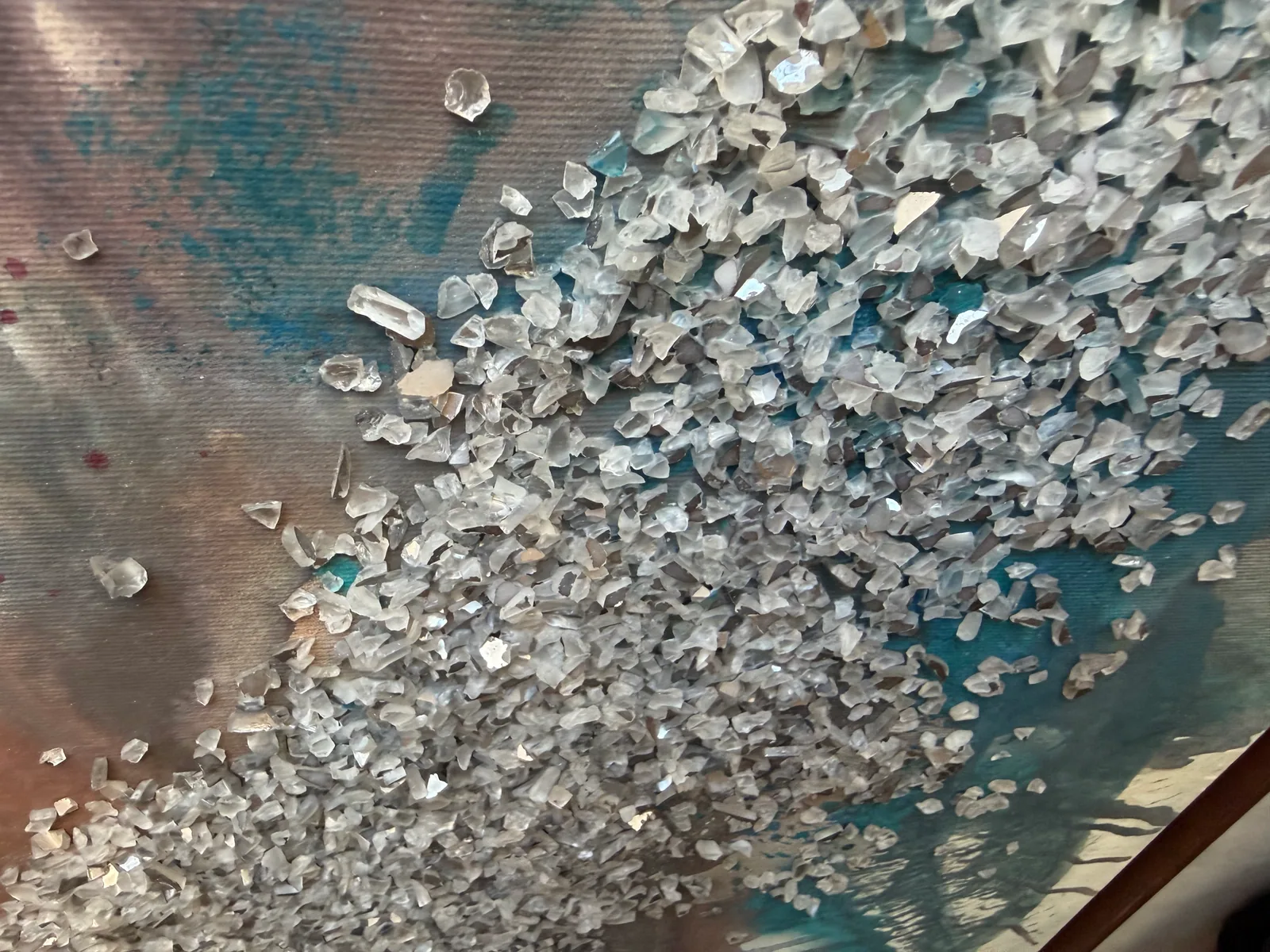 Elemental Veins (90 x 140 cm), técnica mista com acrílica e fragmentos metálicos sobre tela, detalhe de textura — Alyne Perfeito, Perfeito Studio