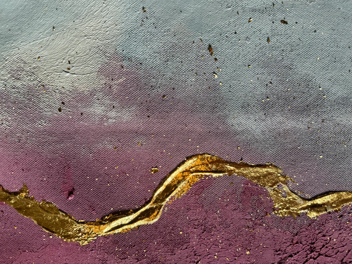 Surface detail — Quartz Seam by Alyne Perfeito, 98 x 152 cm (38.6 x 59.8 in)