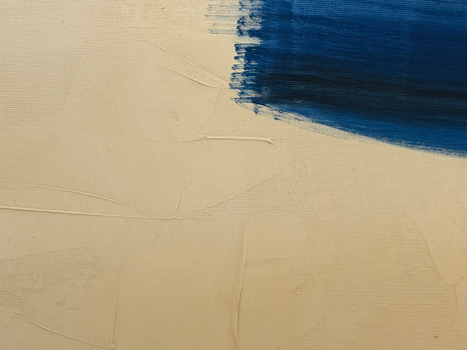 Detalhe da textura de Silent Interval (120 x 160 cm), técnica mista com acrílica sobre tela — Alyne Perfeito, Perfeito Studio