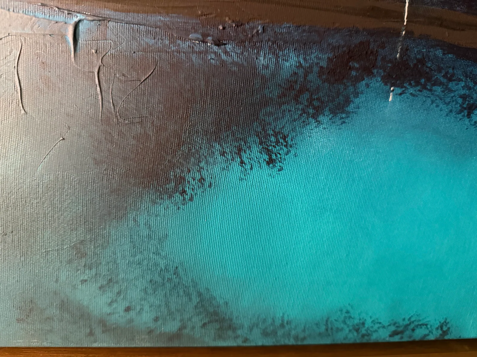 Veil of Light (70 x 110 cm), técnica mista com textura esculpida e acrílica sobre tela, detalhe do relevo central — Alyne Perfeito, Perfeito Studio